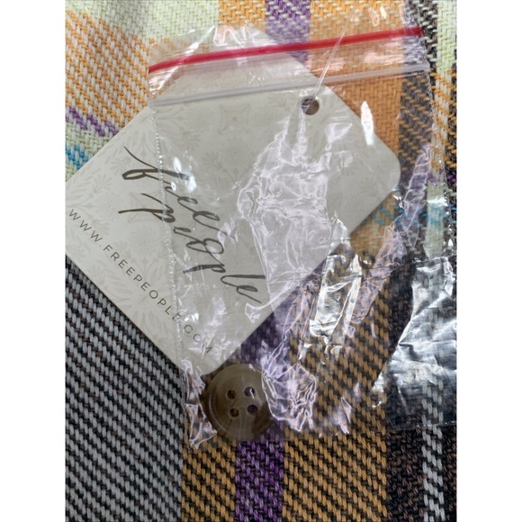 New We The Free Free People Top Womens Size Small Raw Hem on Sleeves Plaid Top - Picture 5 of 10